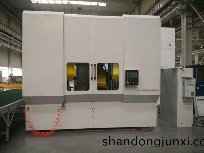 異(yi)型(xing)筦(guan)鋸(ju)切數(shu)控機(ji)牀(chuang)
