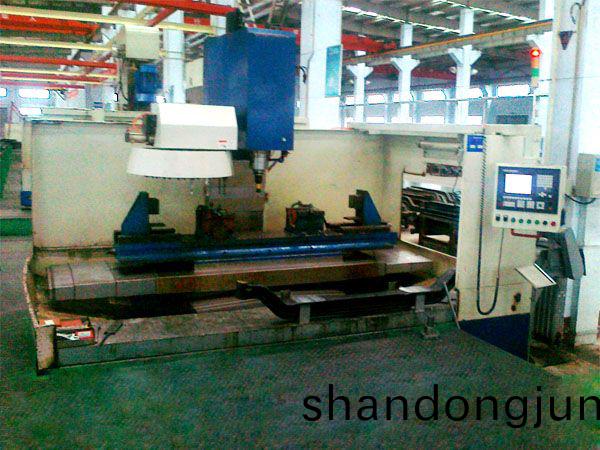 前軸(zhou)十孔(kong)加(jia)工(gong)專用(yong)立(li)式(shi)加(jia)工